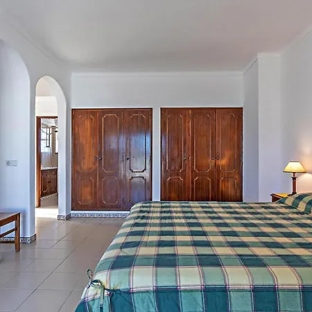 Holiday - Alg01379-f * Albufeira